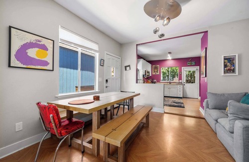 Westside Santa Cruz House | 6+BD Downtown House Walk to Beach Boardwalk!