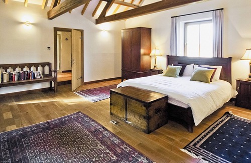 King's Lynn Cottage | 6 bedroom accommodation in Tilney All Saints, near Kings Lynn
