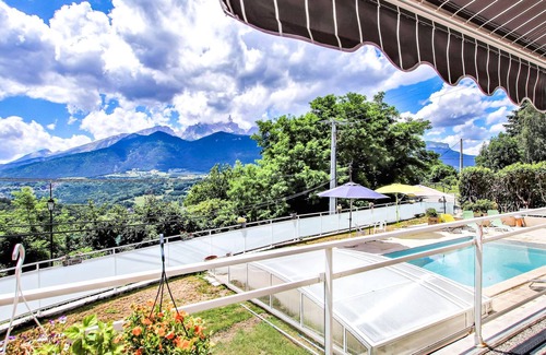 Corps House | 6 bedroom accommodation in Corps