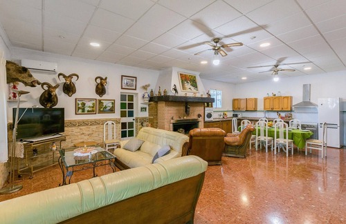Lucena House | 6 bedroom amazing home in Lucena