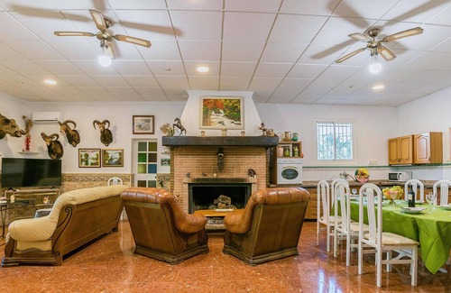 Lucena House | 6 bedroom amazing home in Lucena