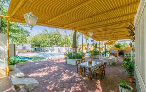 Lucena House | 6 Bedroom Amazing Home In Lucena