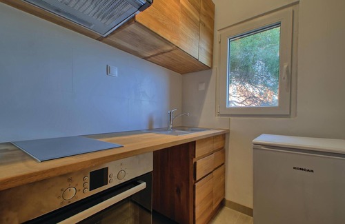Prizba House | 6 bedroom awesome home in Prizba