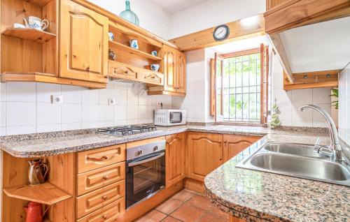 Tocon House | 6 Bedroom Beautiful Home In Tocon