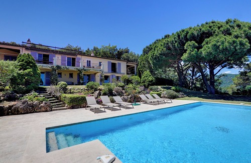 Ramatuelle Villa | 6-bedroom country house in the middle of nature, sea view