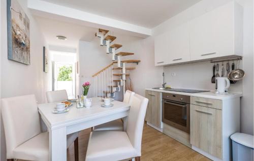Pag House | 6 Bedroom Gorgeous Home In Pag