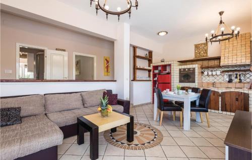 Pag House | 6 Bedroom Gorgeous Home In Pag