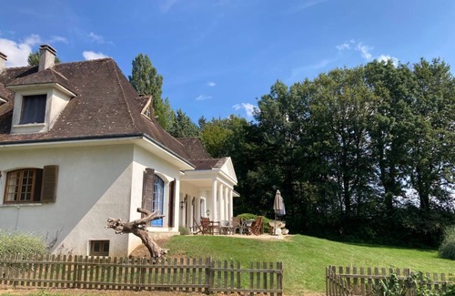 Jars House | 6 Bedroom Private vacation home in Jars