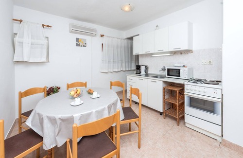Cavtat Villa | 6 Bedroom Villa with large terrace located in the heart of old town Cavtat