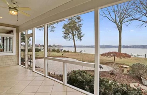 Arnold House | 6 bedroom waterfront home minutes from Downtown Annapolis! Pontoon and jet ski