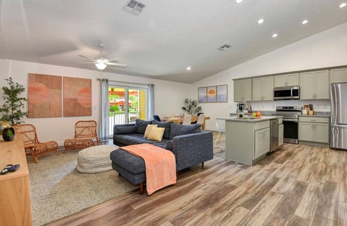 Daytona Beach House | 6 Bedrooms | OCEAN VIEWS! | Game Room, Parking, AC