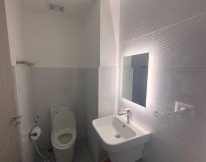 Iloilo City Proper Apartment | 6 beds condo unit in Bernwood Tower
