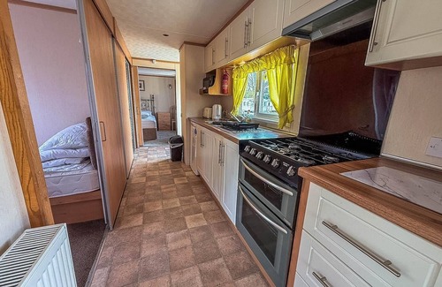 Skegness House | 6 berth, wheelchair adapted caravan at Southview Holiday Park ref 33084S