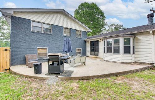 Church Street House | 6 Mi to Airport Riverdale Home with Private Pool!