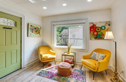 Kansas City House | 6 Mi to Arrowhead Stadium Charming Home with Porch!