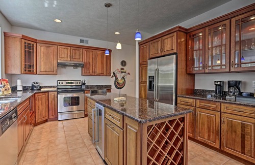 Pocono Pines House | 6 Mi to Kalahari: Pocono Pines Golf Course Home!