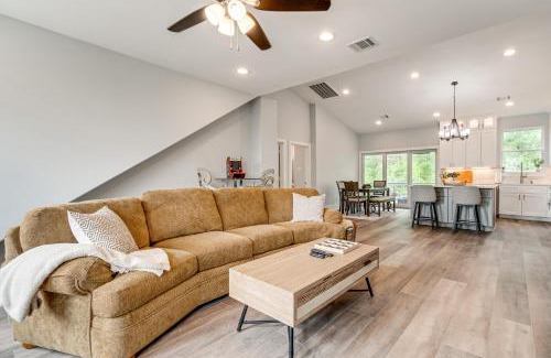 Somerville House | 6 Mi to Lake Somerville Barndominium on 20 Acres