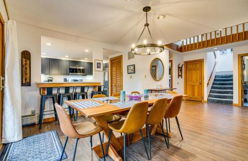 Ludlow House | 6 Mi to Okemo! Family Townhome in Lakeside Resort