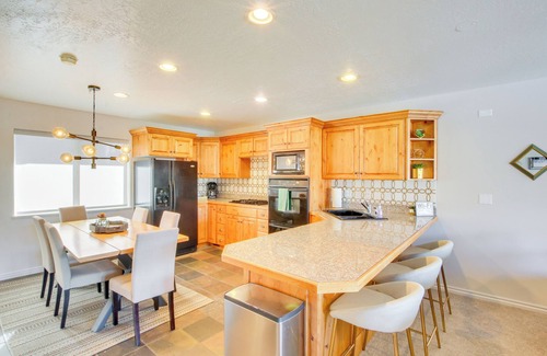 Eden Condo | 6 Mi to Powder Mtn w/Shuttle: Cozy Eden Condo!