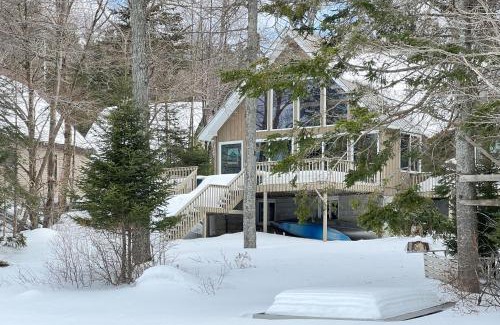 Speculator House | 6 Mi to Ski Slopes Oak View Lakefront Home!
