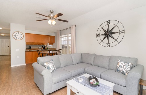 Gulf Breeze House | 6 miles from Navarre Bridge, Quiet Community w/Pier Access