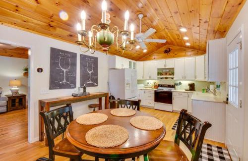 Clarkesville House | 6 Miles to Helen Cabin with Hot Tub and Views!