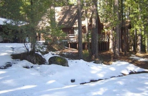 Groveland House | 6 Miles to Park Entrance! ~ 14 Acre Secluded Retreat ~ Wildlife Sanctuary