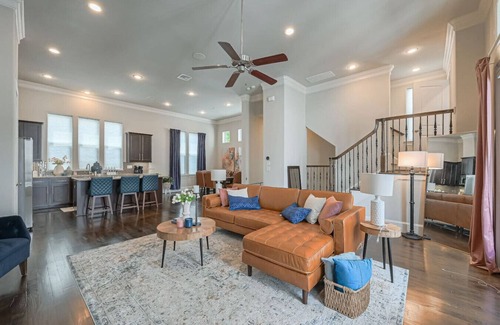 Riverside Terrace House | 6 mins from TX Medical Center | 6 beds | Sleeps 8