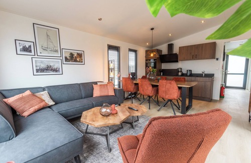 Enkhuizen House | 6 person accommodation with 3 bedrooms