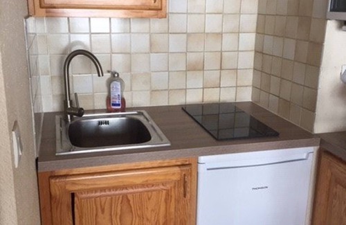 Arette Apartment | 6-person apartment at slopes with balcony and direct commercial access