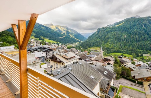Chatel Apartment | 6-person flat, modern, ski-in/ski-out and village centre