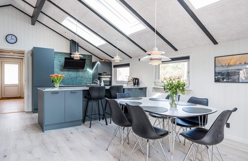 Blavand Strand House | 6 person holiday home in Blåvand