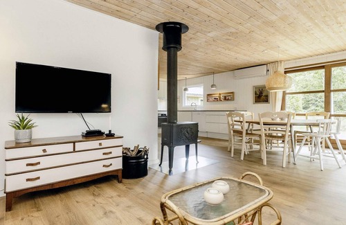 Tranum House | 6 person holiday home in Brovst-By Traum