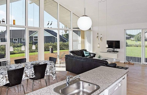 Falen House | 6 person holiday home in Hemmet