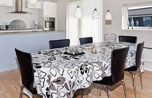 Falen House | 6 person holiday home in Hemmet