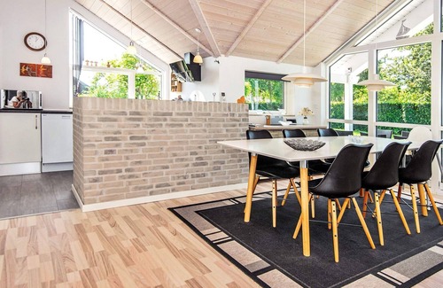 Skovmose House | 6 person holiday home in Sydals