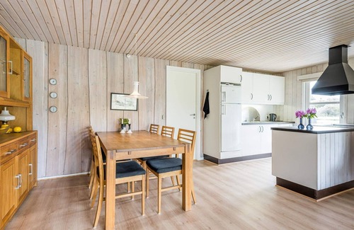 Henne Strand House | 6 person holiday home in Henne