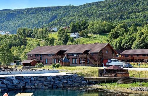 Eidsvag House | 6 person holiday home in EIDSVÅG-By Traum