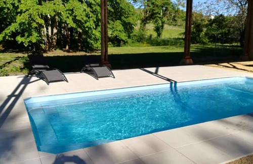 Vouneuil-sur-Vienne House | 6 persons with privative garden, heated pool