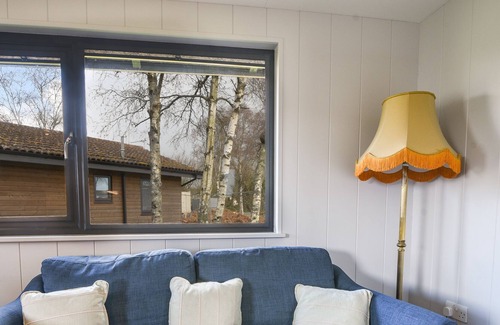 Combpyne Cottage | 6 PINEWOOD RETREAT, family friendly, with pool in Lyme Regis