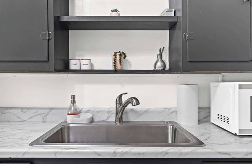 Audubon Apartment | 6 Spacious Units Close to Downtown & Expo Center