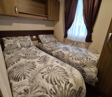 Ayr Apartment | 6 St Andrews- Craig Tara