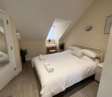 Filton Apartment | 6 Studio Flat, 50m to Airbus