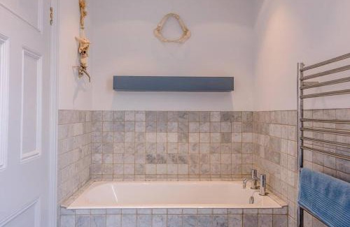 Walberswick House | 6 The Terrace, Walberswick