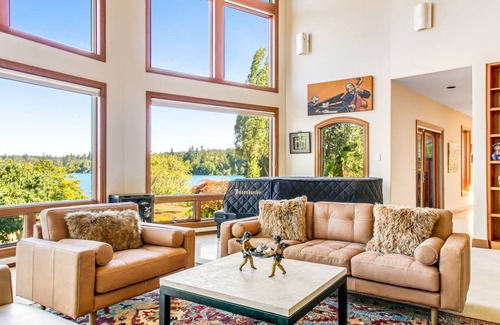 Kingston House | 604 m² House ∙ 6 bedrooms ∙ 20 guests