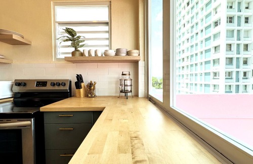 Miramar Apartment | 610@Miramar-2 APT COMBO for 12