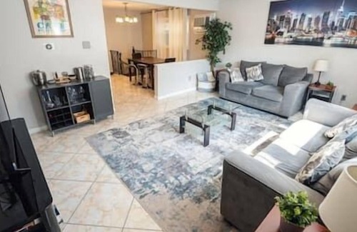 West New York Other | 6117 · Luxury 3 bedrooms house 15min to NYC. FREE Parking