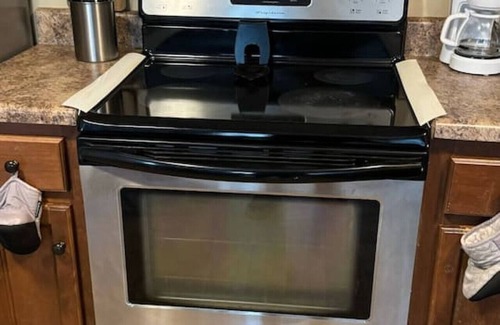 McHenry Apartment | 613) Large 2 bedroom | King Bed