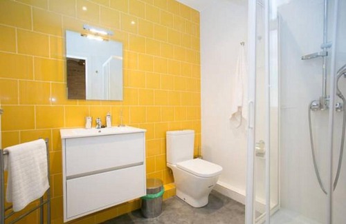 El Poble-sec Apartment | 64 Apartment in a typical Barcelona's old building