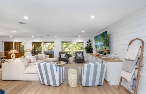 Vanderhorst Plantation House | 64 Surfsong Road by Akers Ellis Rentals